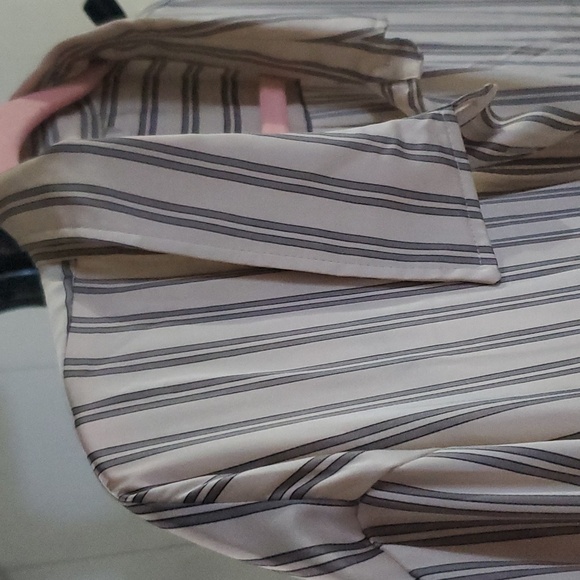 Ladies striped blouse - Picture 3 of 3